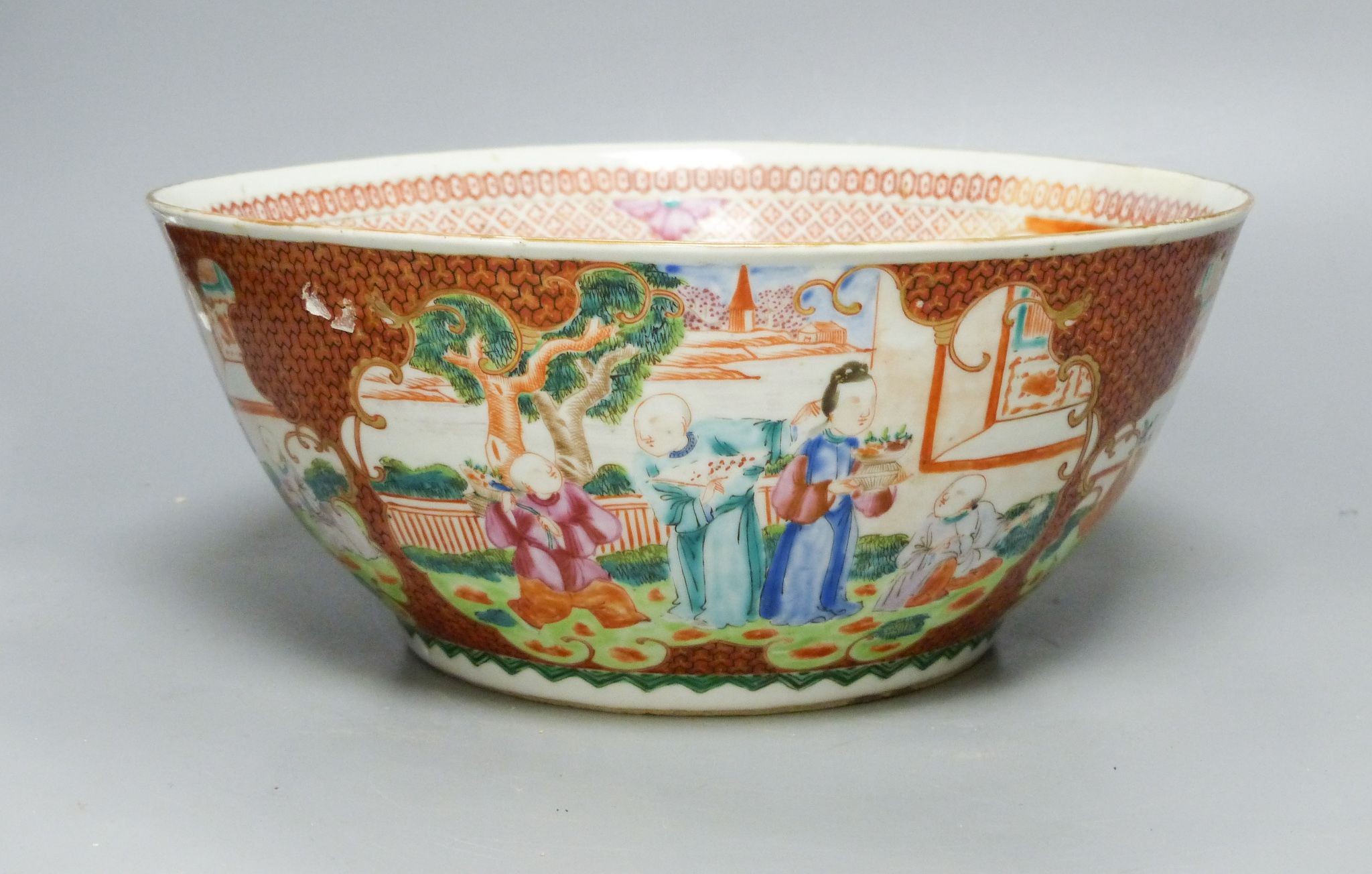 An 18th century Chinese famille rose punch bowl 30cm